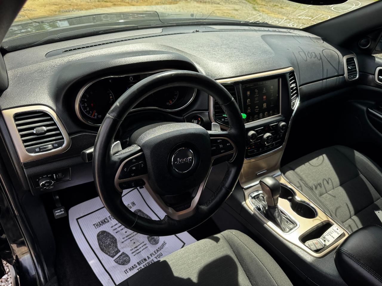 Jeep Grand Cherokee Laredo 4x4 2017