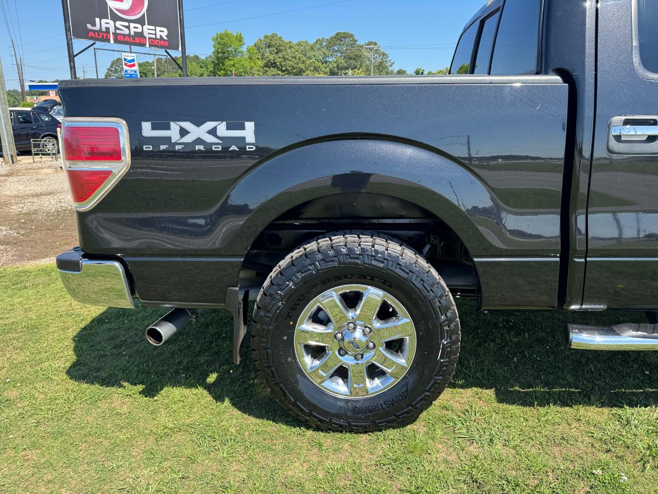 Ford F-150 4WD SuperCrew 145" XLT 2014