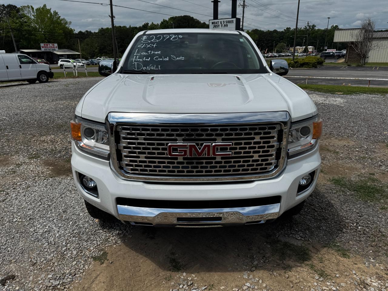 GMC Canyon 4WD Crew Cab 140.5" Denali 2017