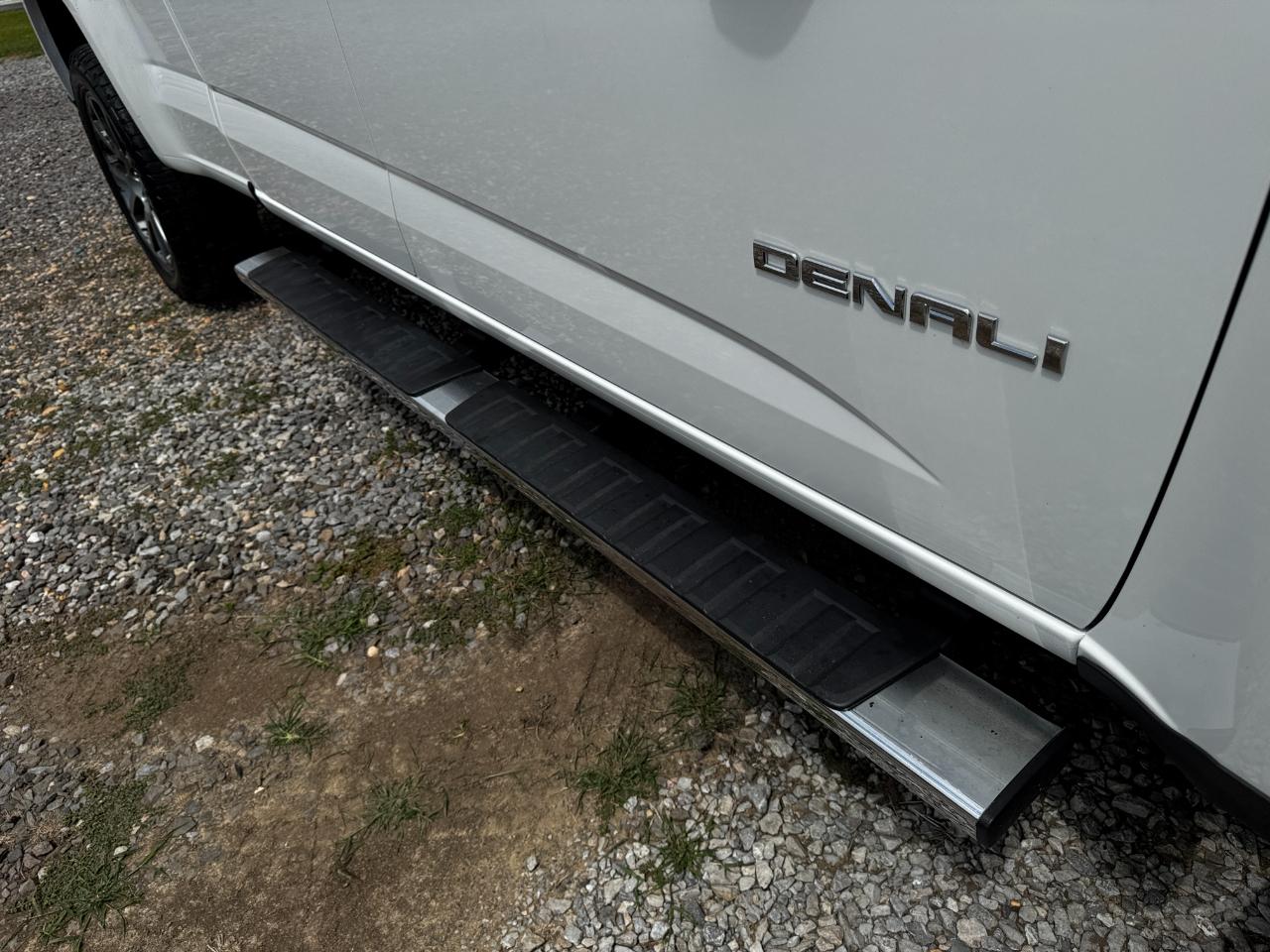 GMC Canyon 4WD Crew Cab 140.5" Denali 2017