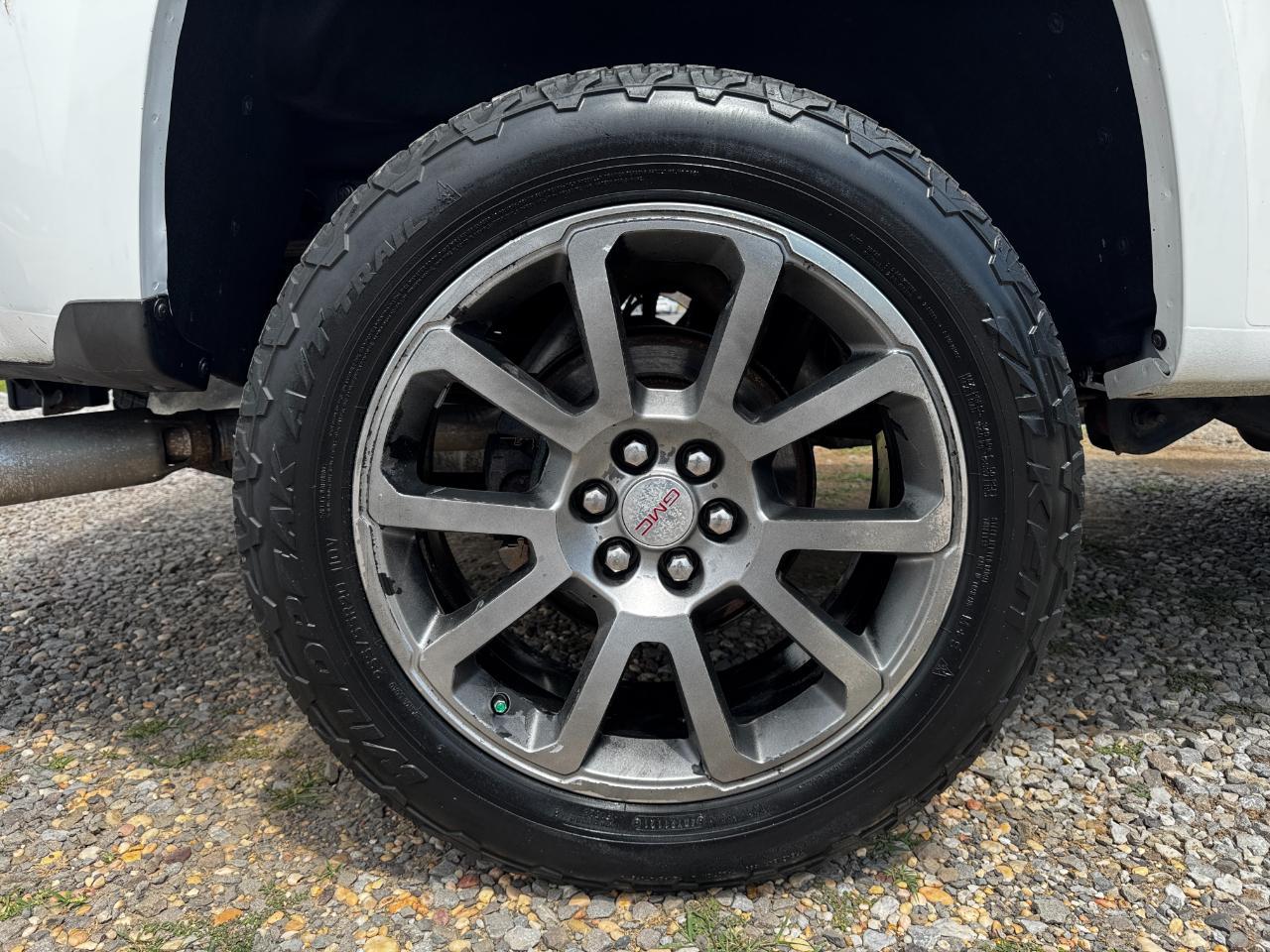 GMC Canyon 4WD Crew Cab 140.5" Denali 2017
