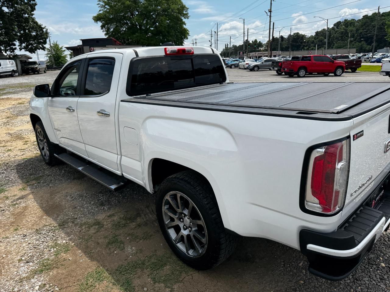 GMC Canyon 4WD Crew Cab 140.5" Denali 2017