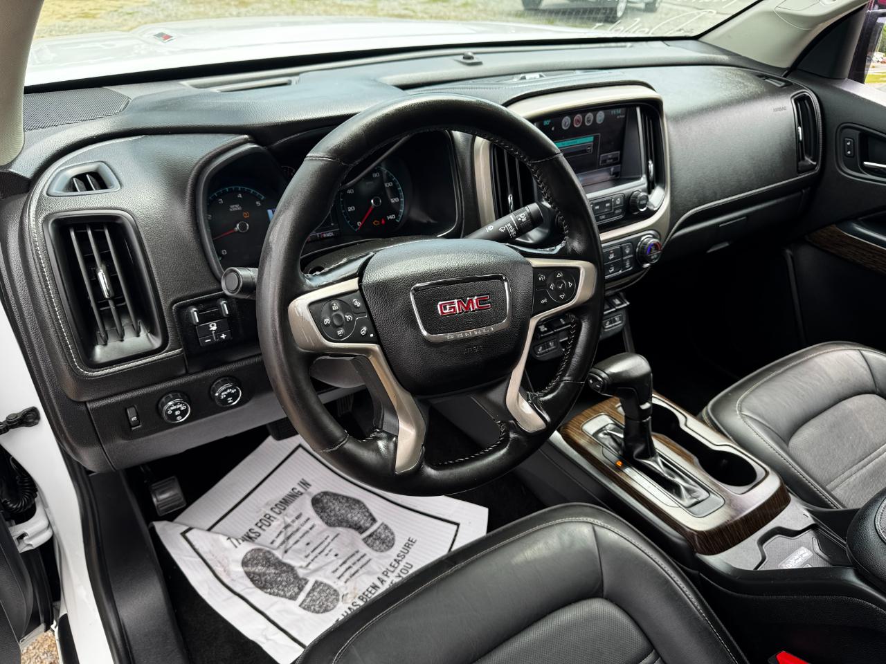 GMC Canyon 4WD Crew Cab 140.5" Denali 2017