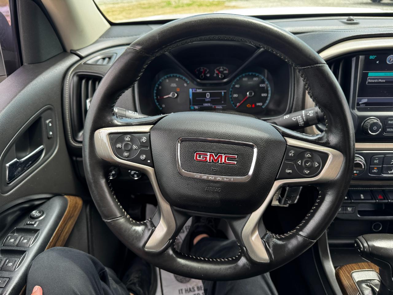 GMC Canyon 4WD Crew Cab 140.5" Denali 2017