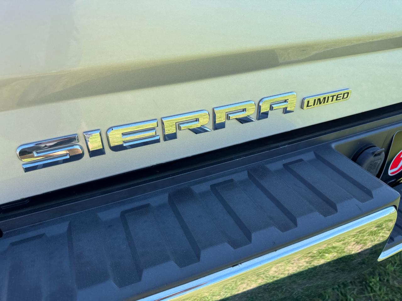 GMC Sierra 1500 Limited 4WD Double Cab SLE 2019
