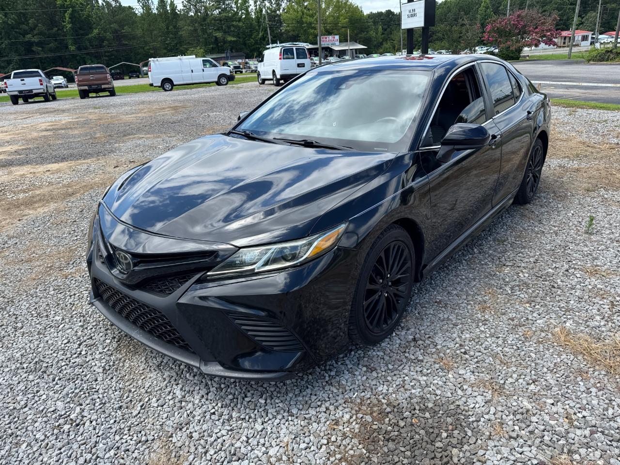 Toyota Camry SE Auto (Natl) 2019