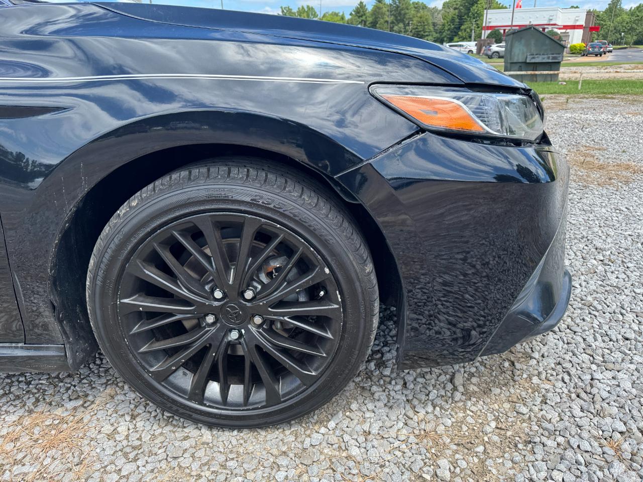 Toyota Camry SE Auto (Natl) 2019
