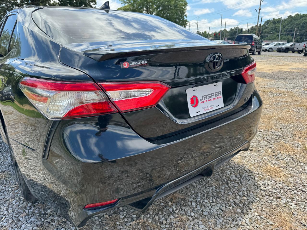 Toyota Camry SE Auto (Natl) 2019