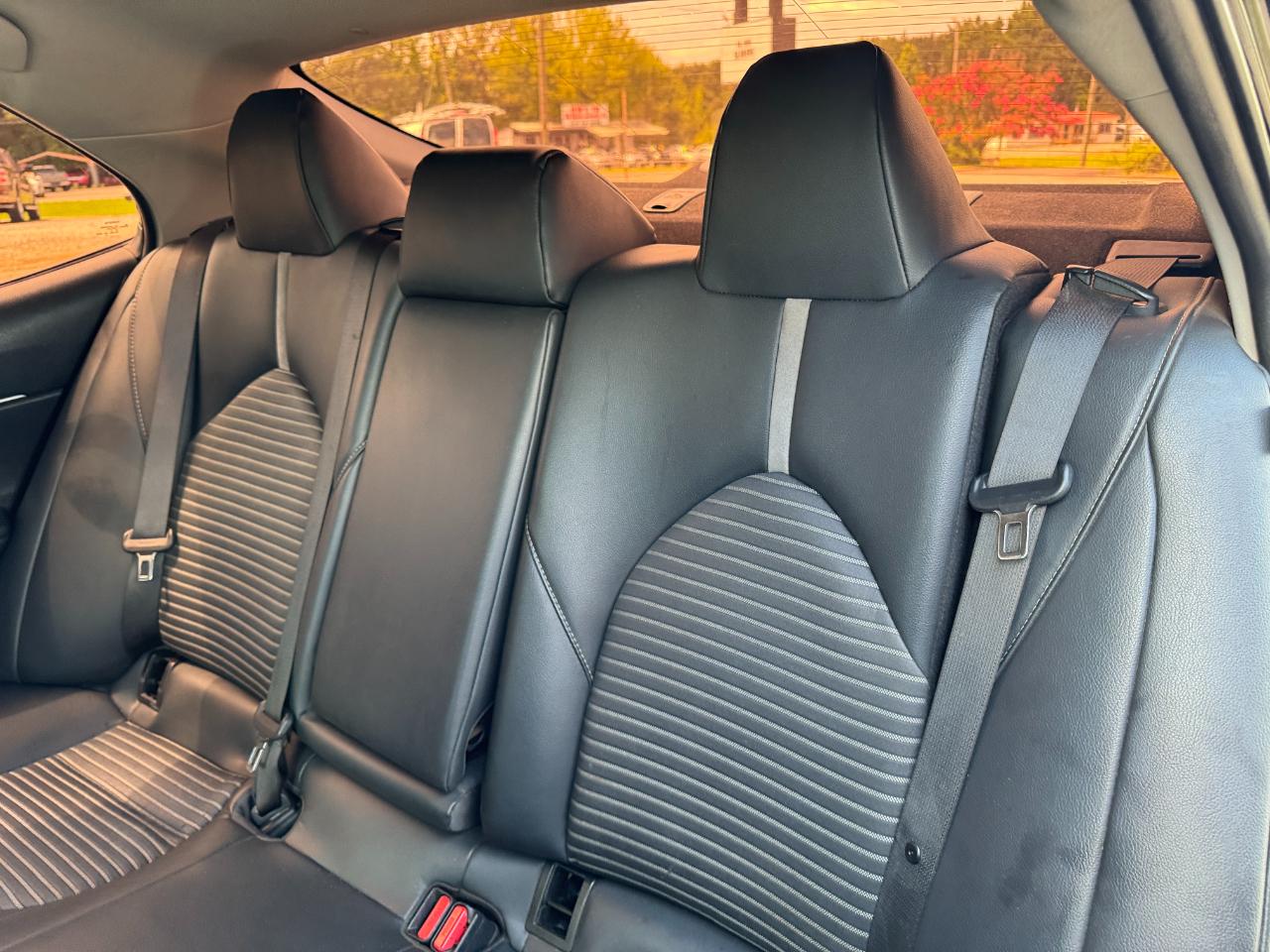 Toyota Camry SE Auto (Natl) 2019