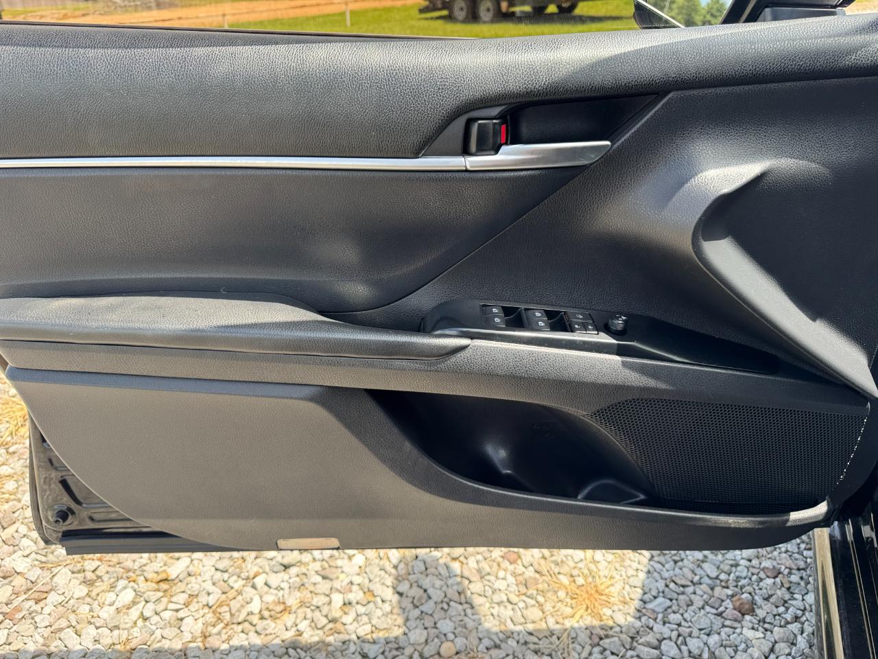 Toyota Camry SE Auto (Natl) 2019
