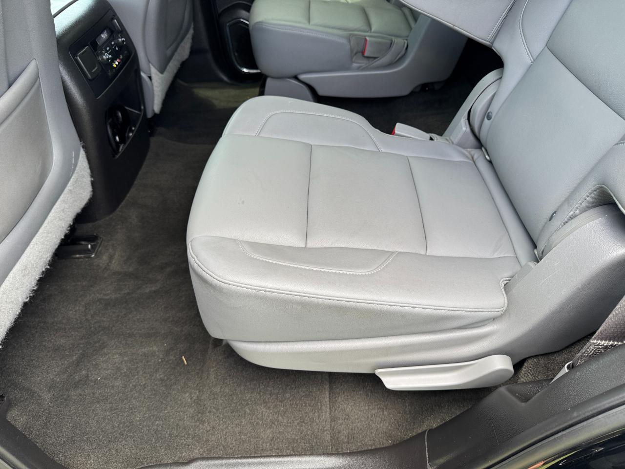 Chevrolet Tahoe 2WD 4dr LT 2015