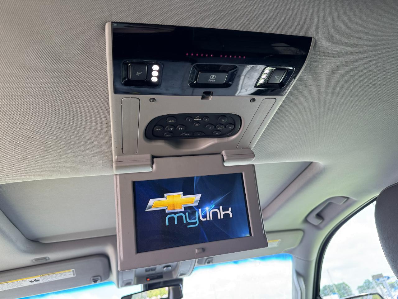 Chevrolet Tahoe 2WD 4dr LT 2015