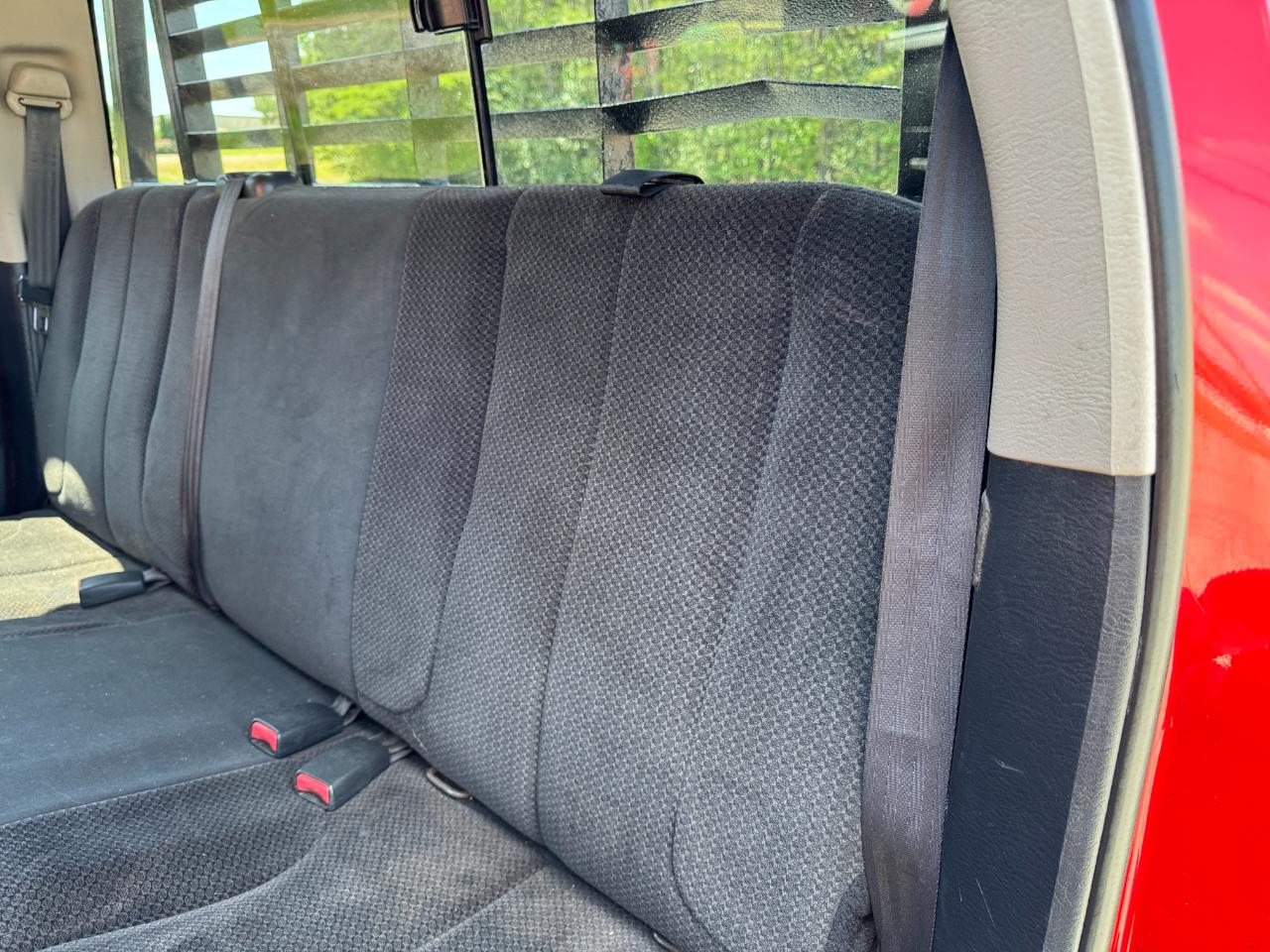Dodge Ram 3500 4dr Quad Cab 160.5" WB DRW 4WD ST 2003