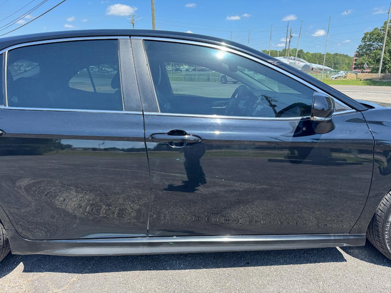 Toyota Camry SE Auto (Natl) 2020