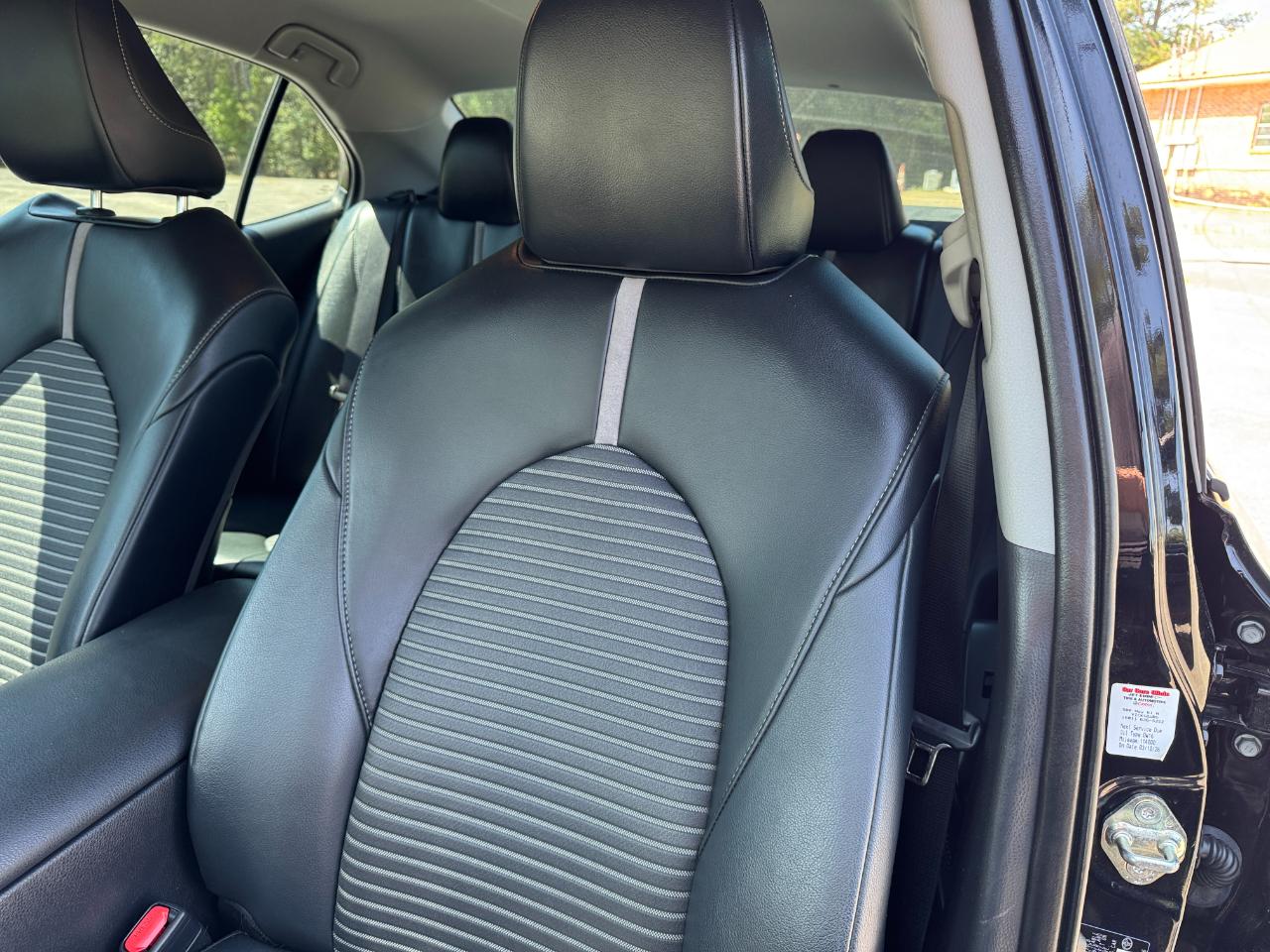 Toyota Camry SE Auto (Natl) 2020