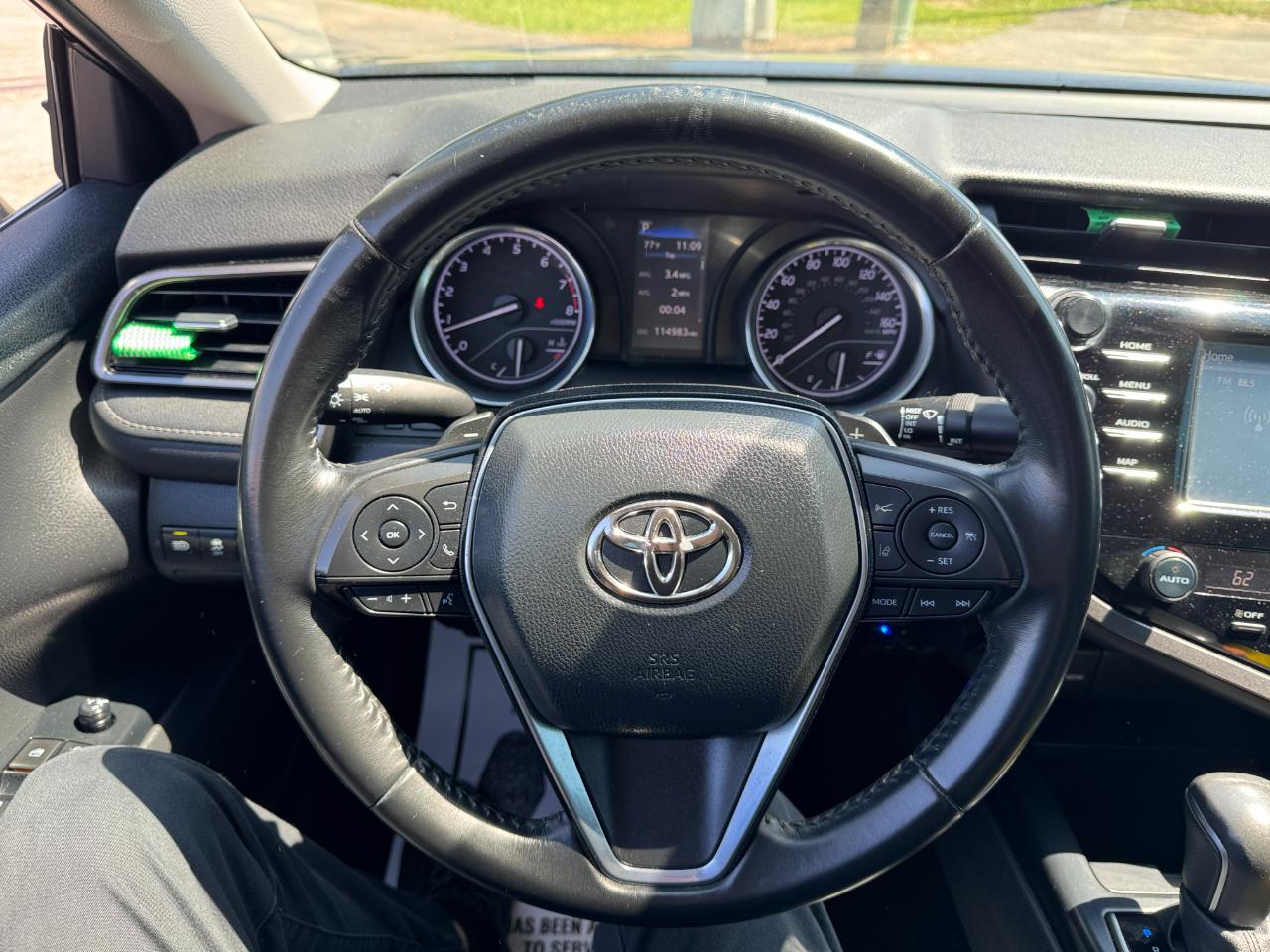 Toyota Camry SE Auto (Natl) 2020