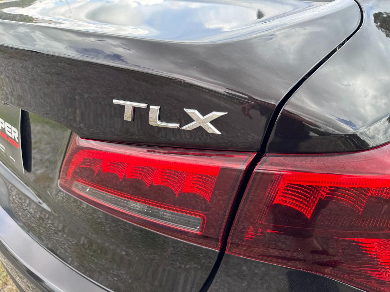Acura TLX 9-Spd AT w/Technology Package 2015