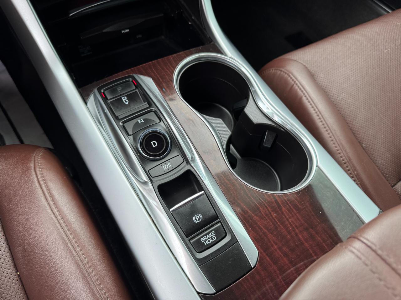 Acura TLX 9-Spd AT w/Technology Package 2015