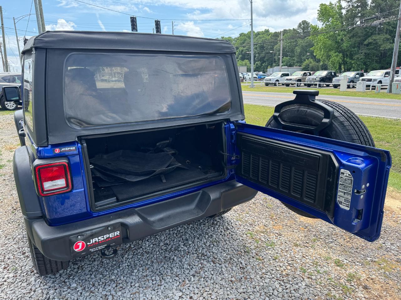 Jeep Wrangler Unlimited Sport 2018