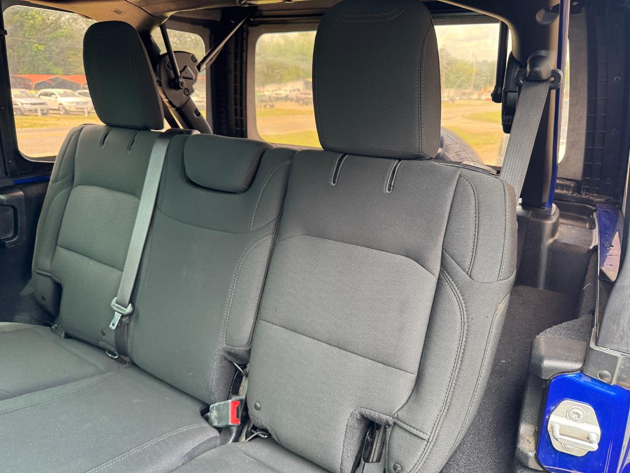 Jeep Wrangler Unlimited Sport 2018