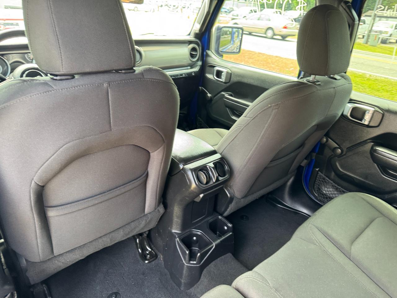 Jeep Wrangler Unlimited Sport 2018