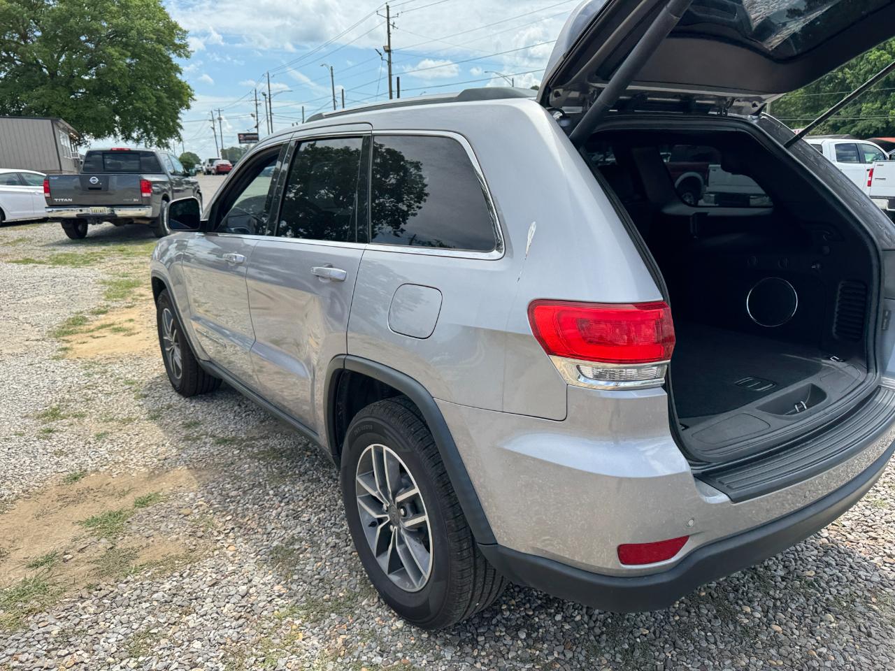 Jeep Grand Cherokee Laredo E 2019