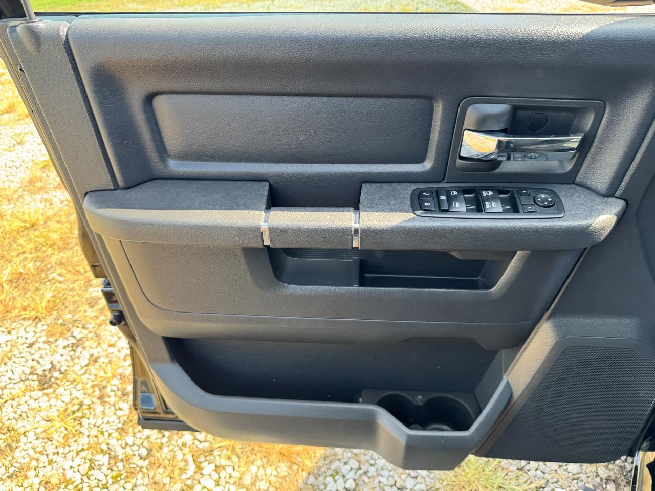 RAM 1500 Sport Crew Cab 2WD 2012