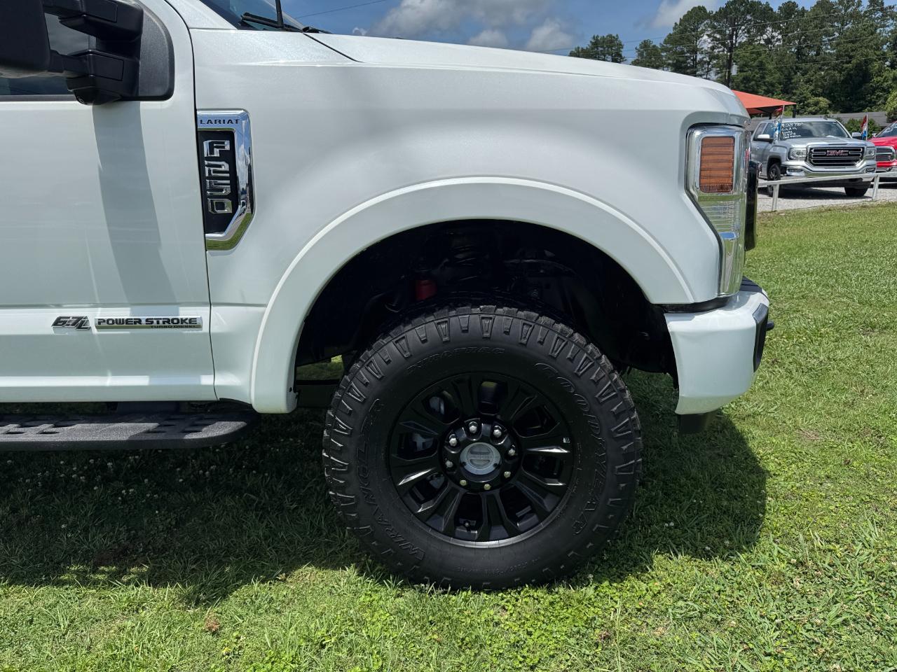 Ford F-250 SD Lariat Crew Cab 4WD 2020