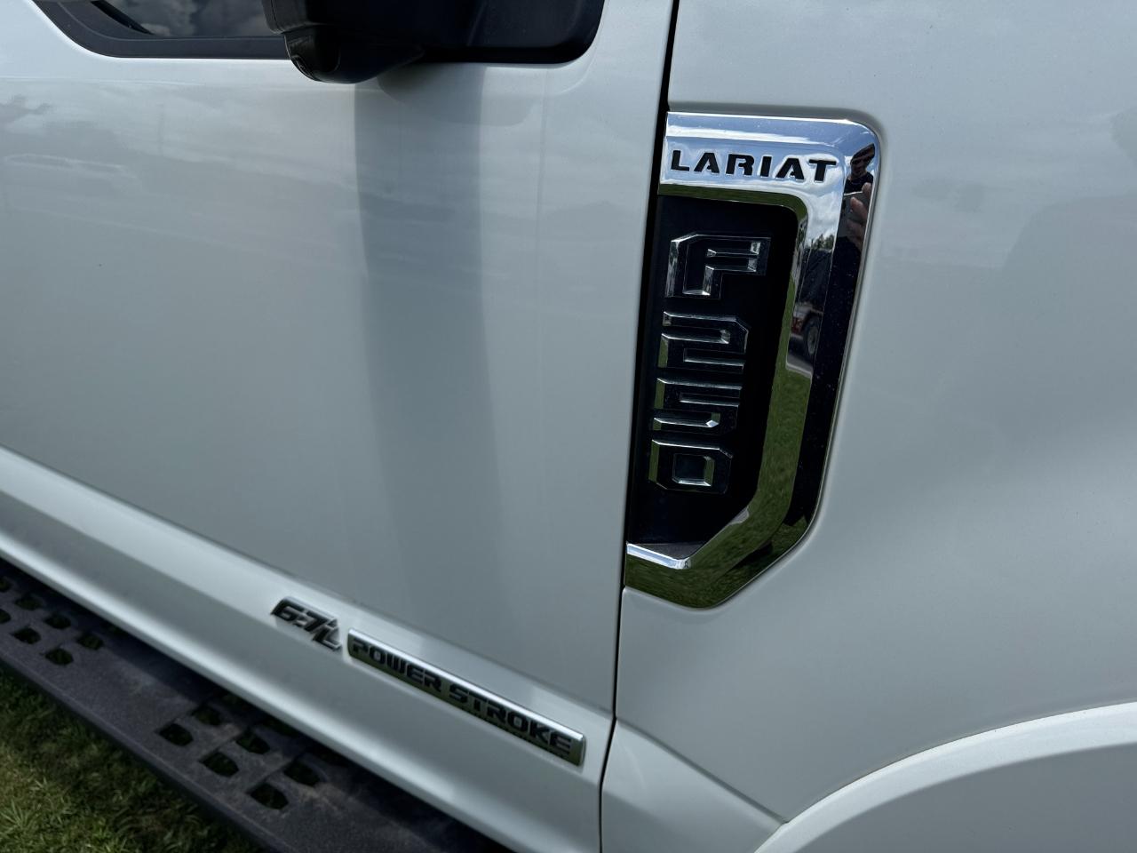 Ford F-250 SD Lariat Crew Cab 4WD 2020