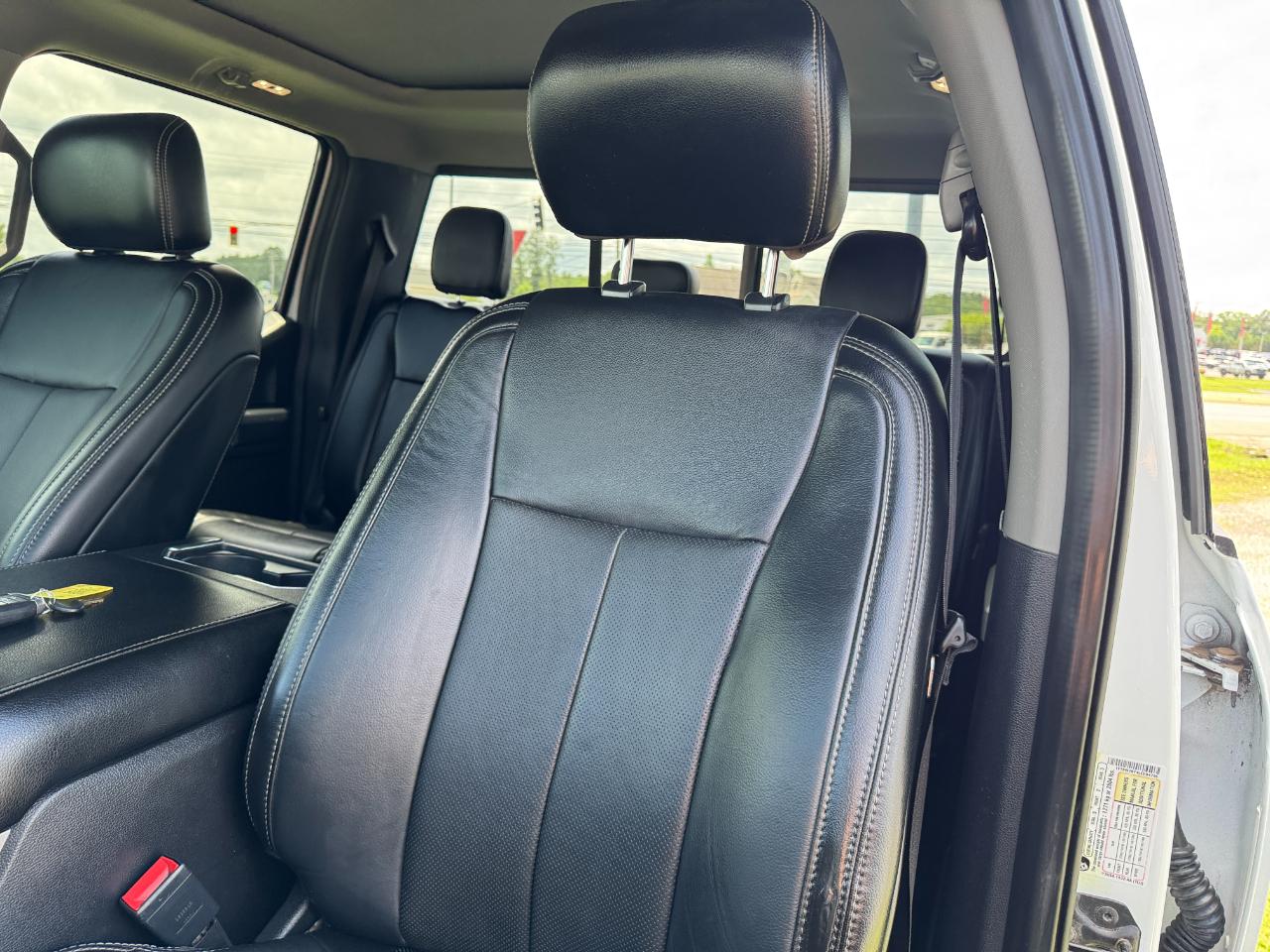 Ford F-250 SD Lariat Crew Cab 4WD 2020