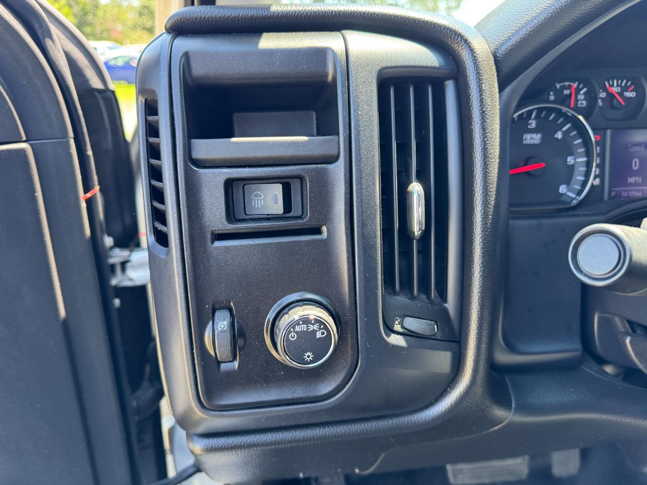 GMC Sierra 1500 Base Crew Cab 2WD 2014