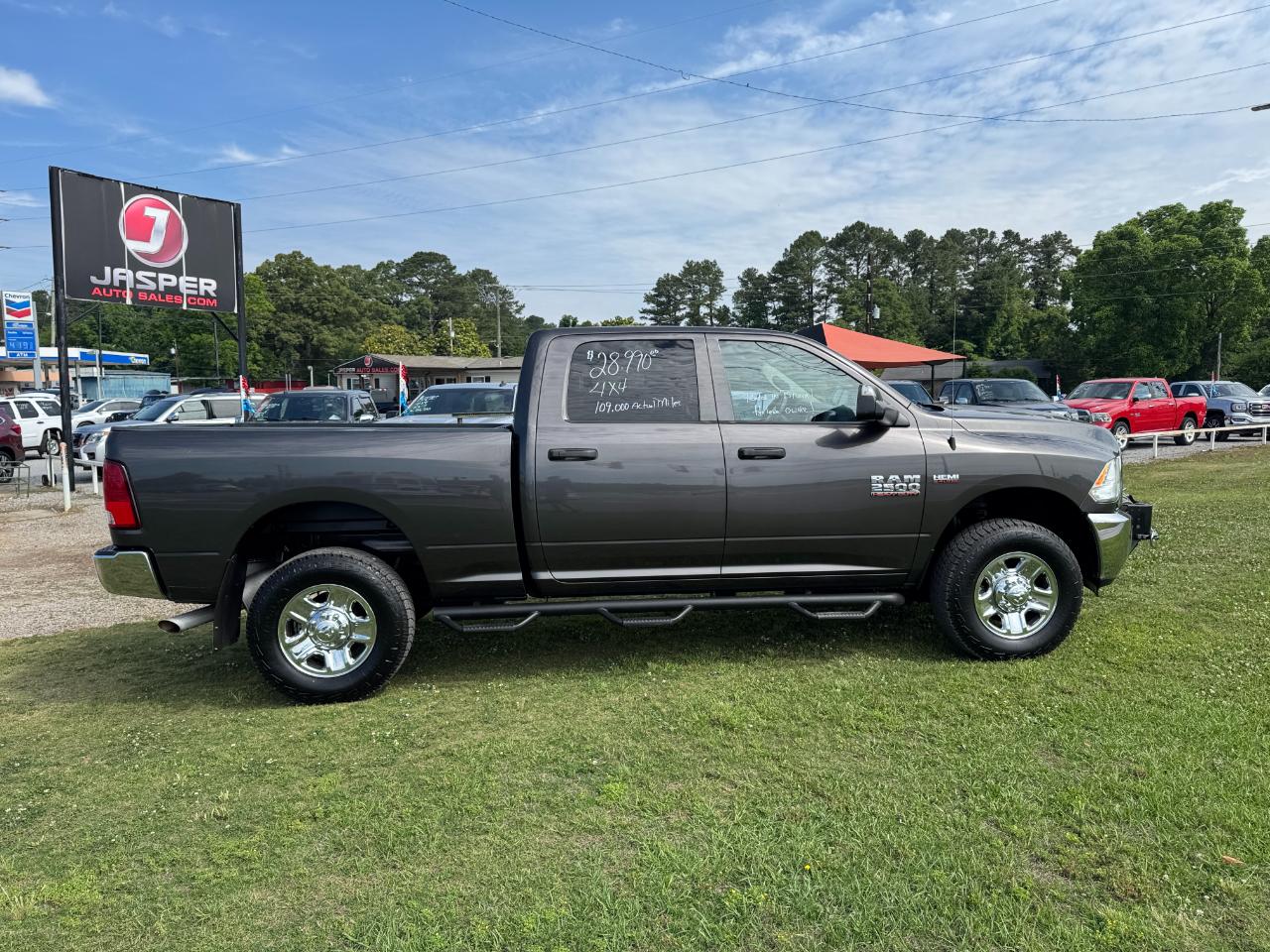 RAM 2500 Tradesman Crew Cab SWB 4WD 2017