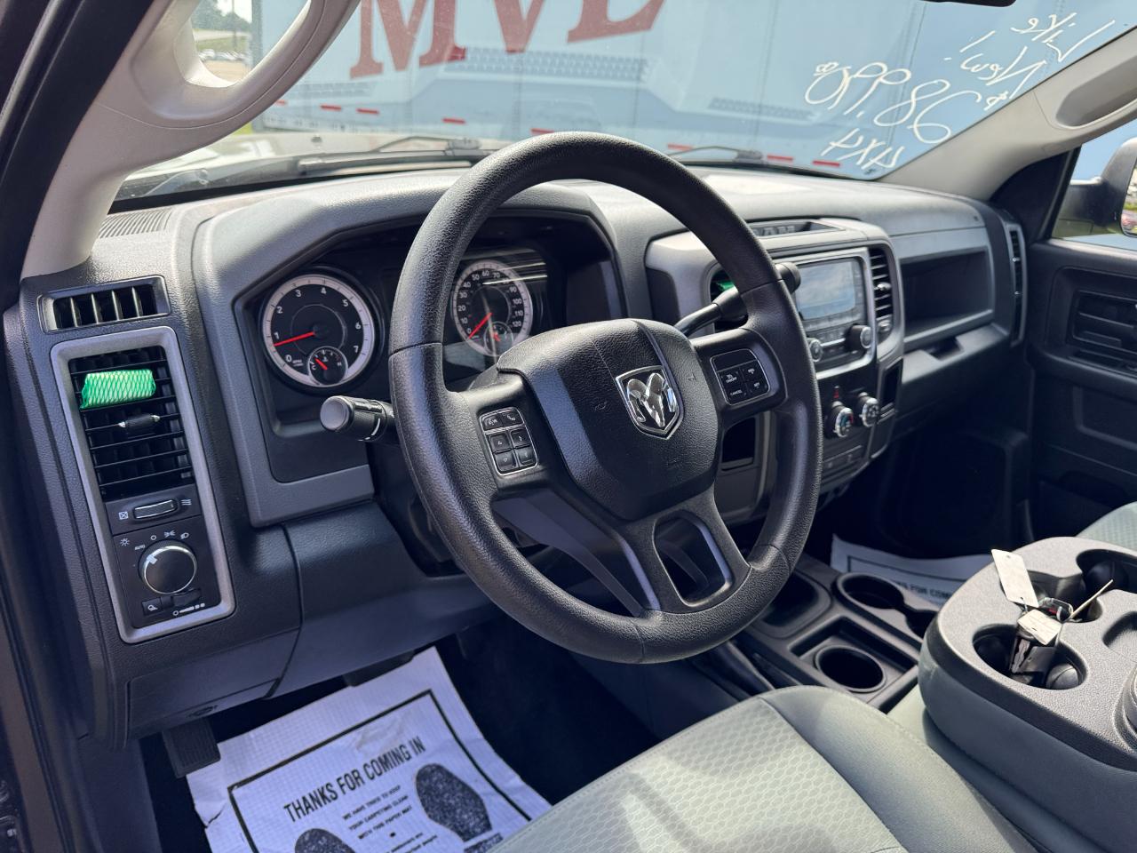 RAM 2500 Tradesman Crew Cab SWB 4WD 2017