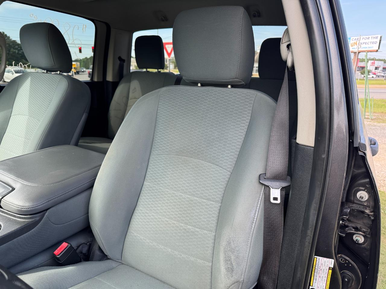 RAM 2500 Tradesman Crew Cab SWB 4WD 2017