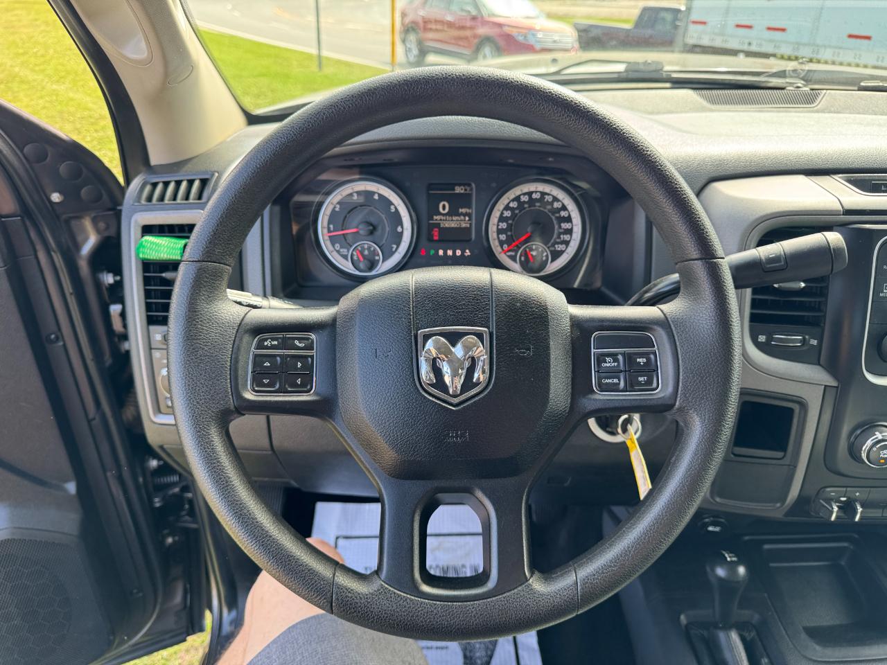 RAM 2500 Tradesman Crew Cab SWB 4WD 2017