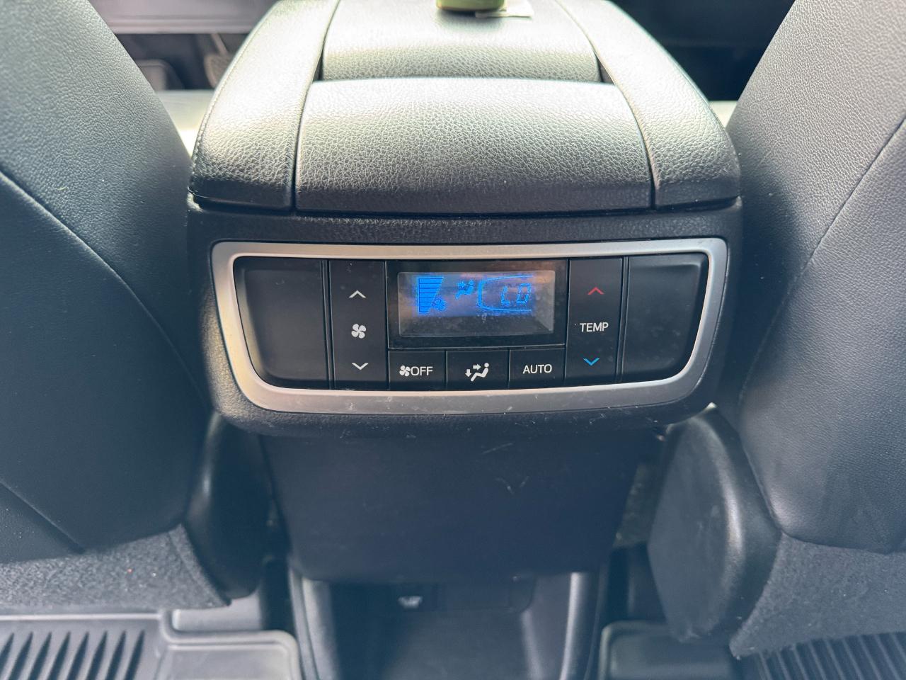 Toyota Highlander SE AWD V6 2019
