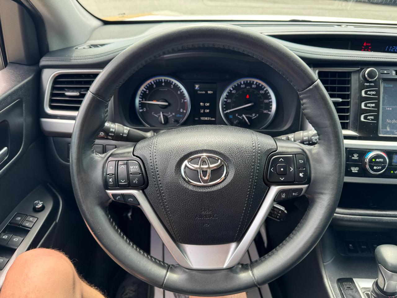 Toyota Highlander SE AWD V6 2019
