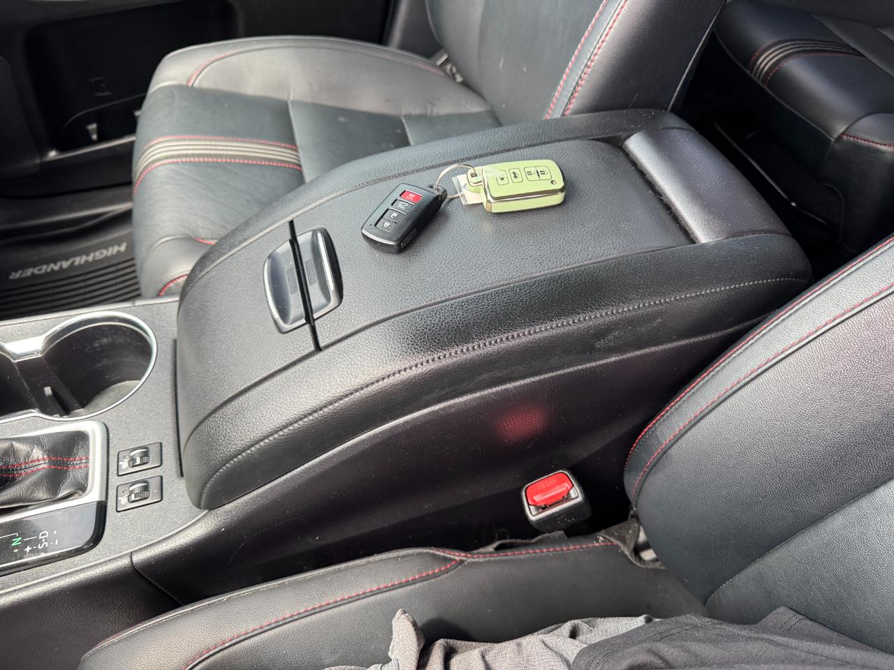 Toyota Highlander SE AWD V6 2019