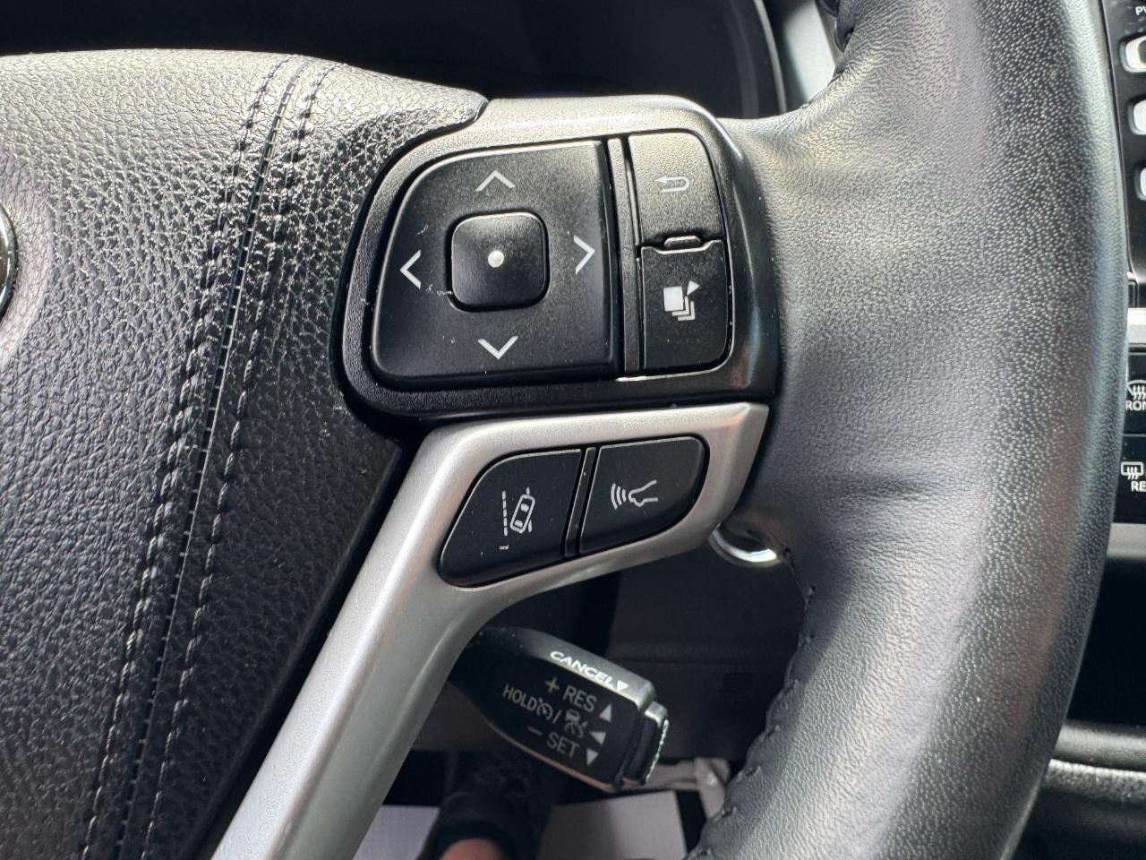 Toyota Highlander SE AWD V6 2019