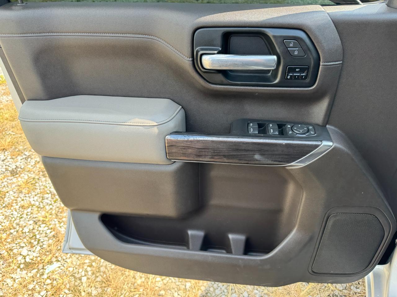 Chevrolet Silverado 1500 LTZ Crew Cab 4WD 2020