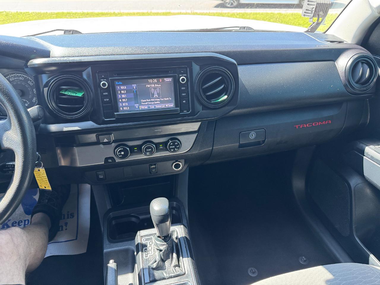 Toyota Tacoma  2019