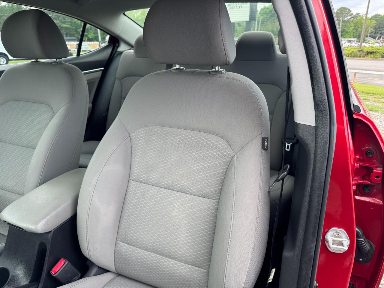 Hyundai Elantra SEL 2019