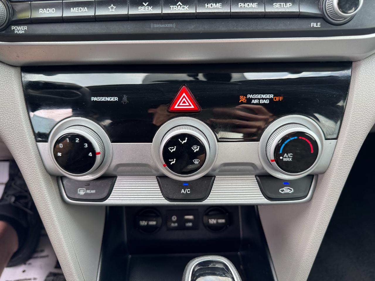 Hyundai Elantra SEL 2019