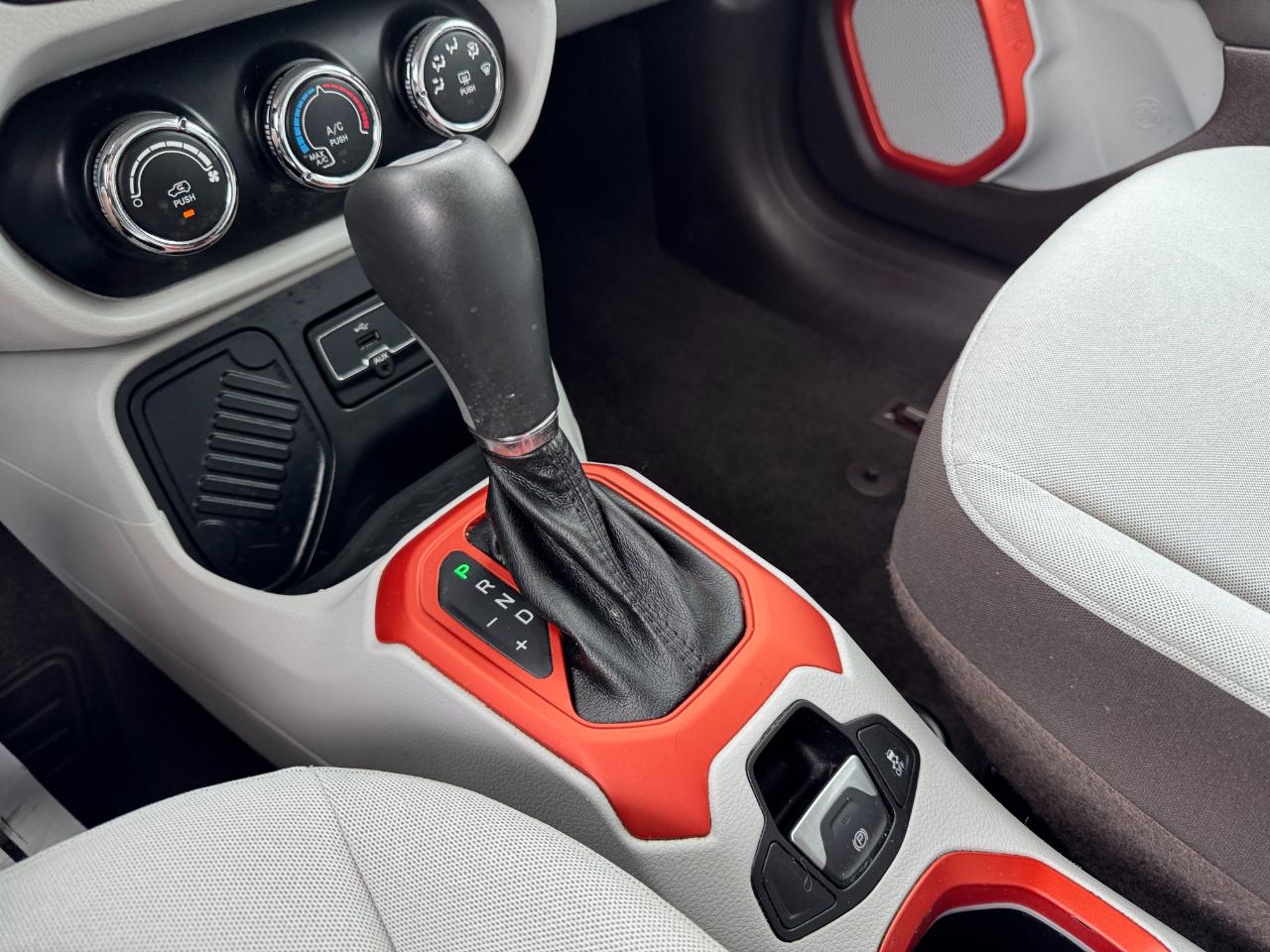 Jeep Renegade Latitude 2015