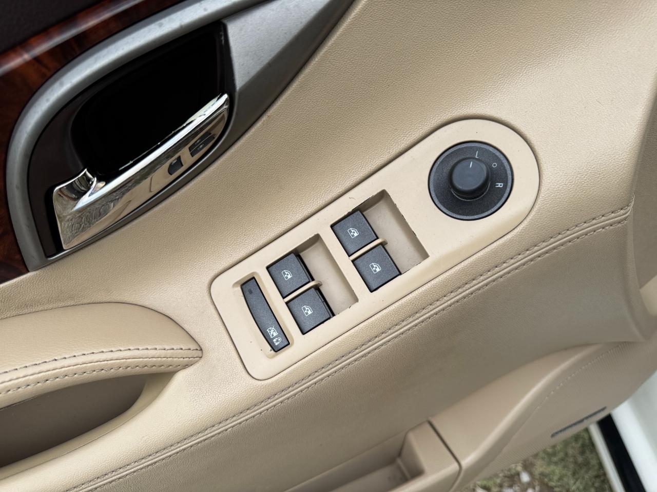 Buick LaCrosse CXS 2011