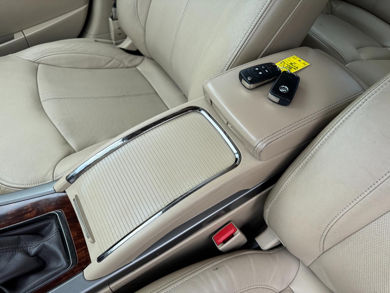 Buick LaCrosse CXS 2011