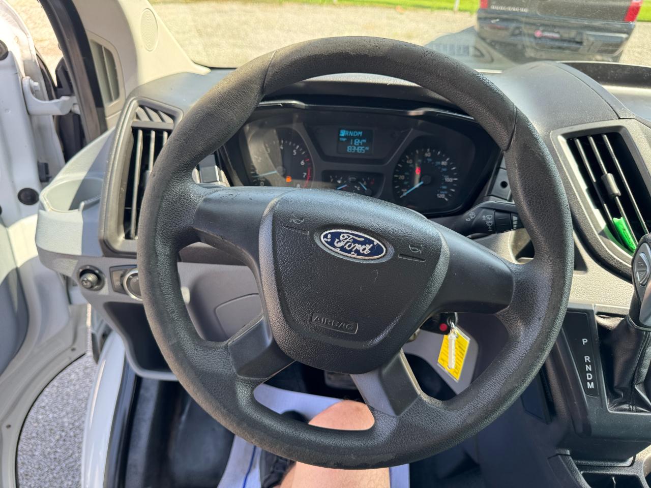 Ford Transit 150 Van Low Roof 60/40 Pass. 130-in. WB 2015