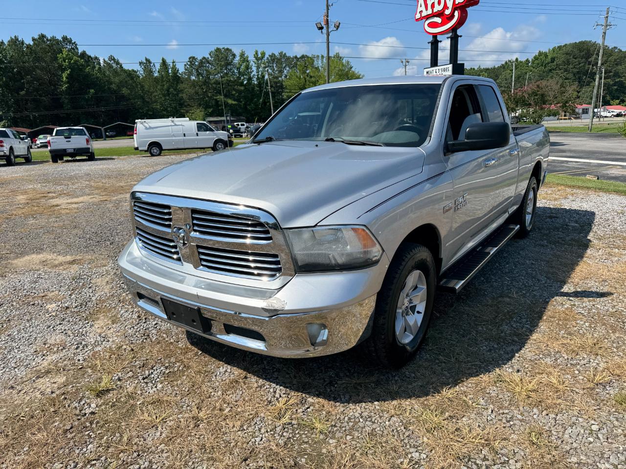 RAM 1500 SLT Quad Cab 2WD 2015
