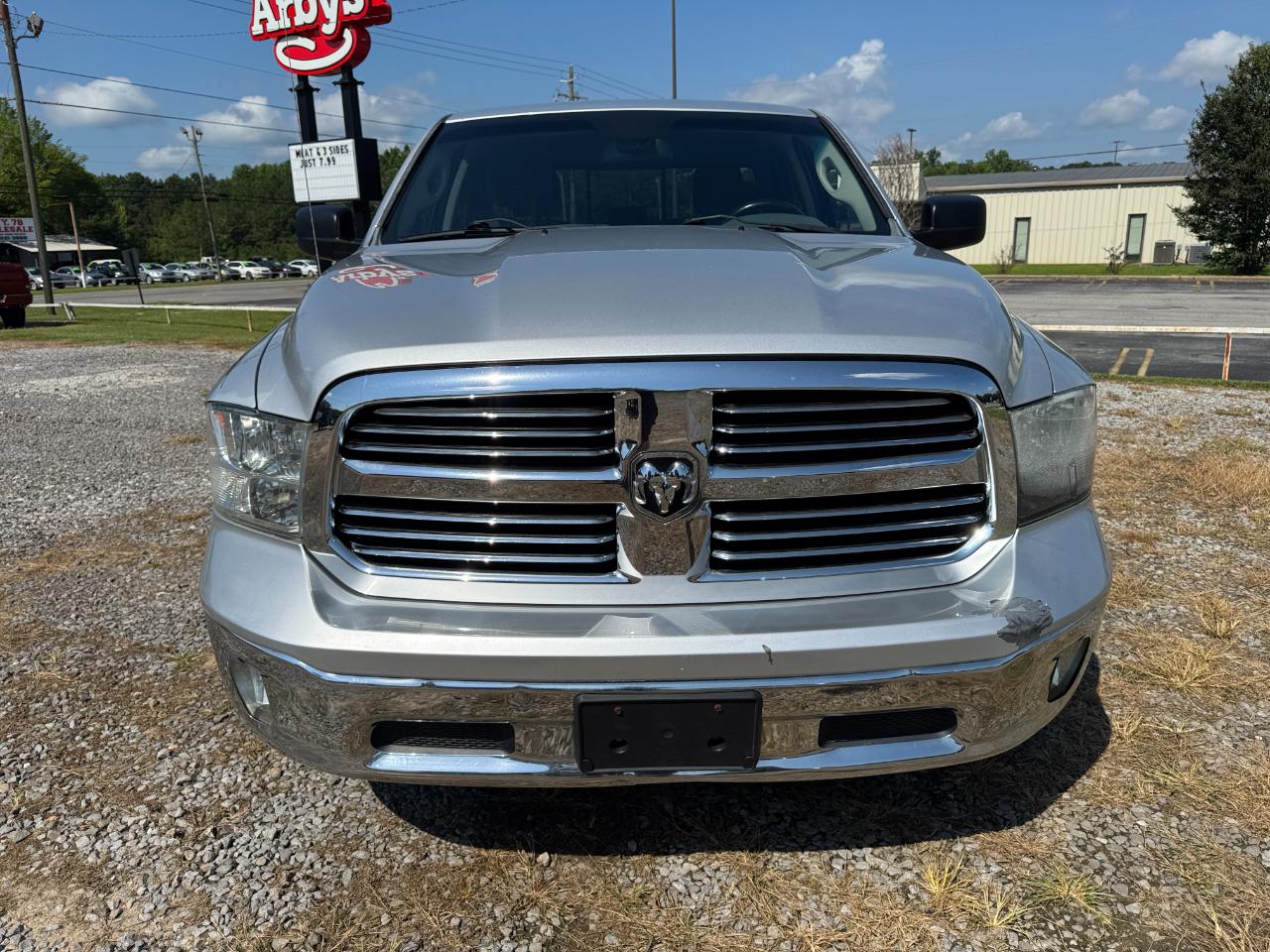 RAM 1500 SLT Quad Cab 2WD 2015