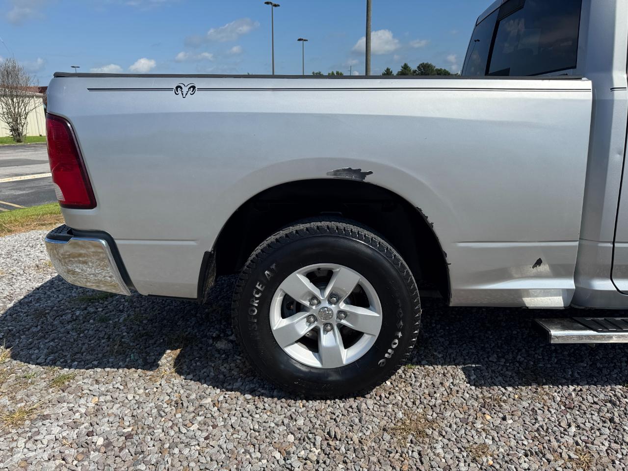 RAM 1500 SLT Quad Cab 2WD 2015